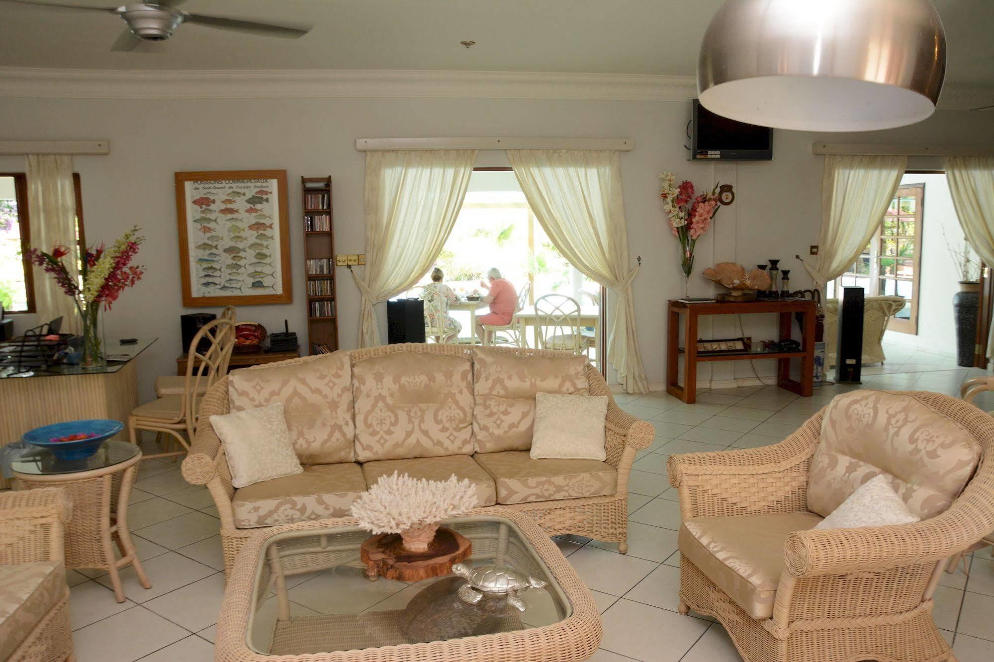 Villa De Cerf Cerf Island Exterior photo